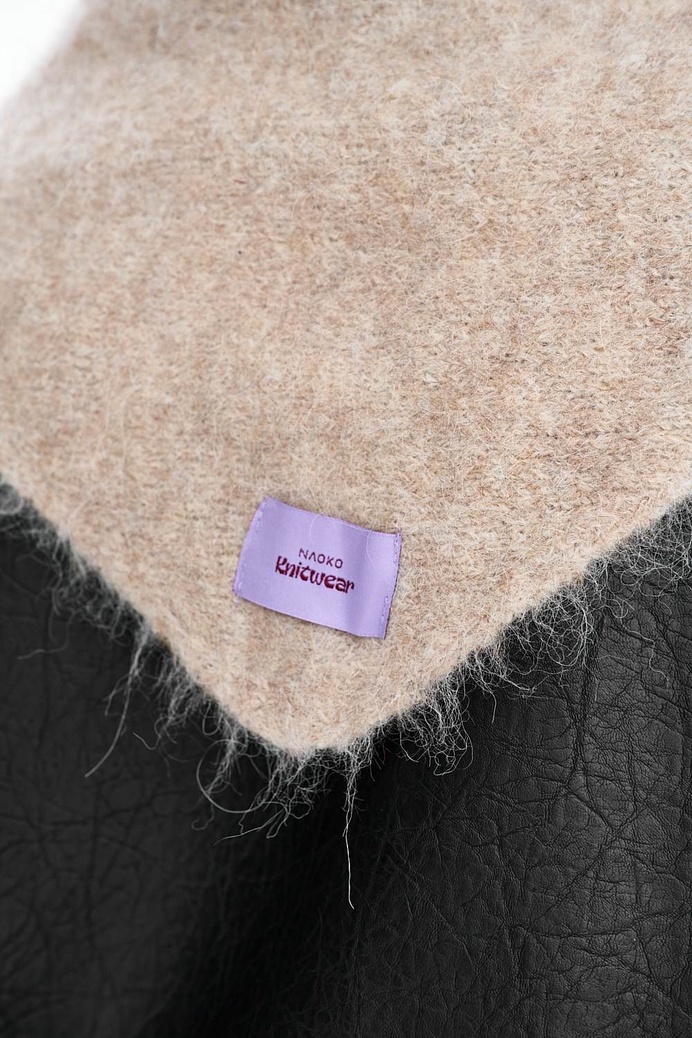 Apaszka Alpaca Latte - Image 9