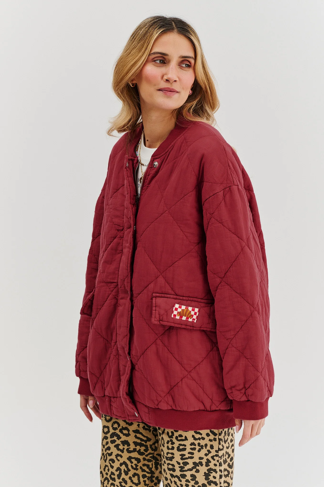 Bomberka pikowana oversize Smoky Blush - Image 13