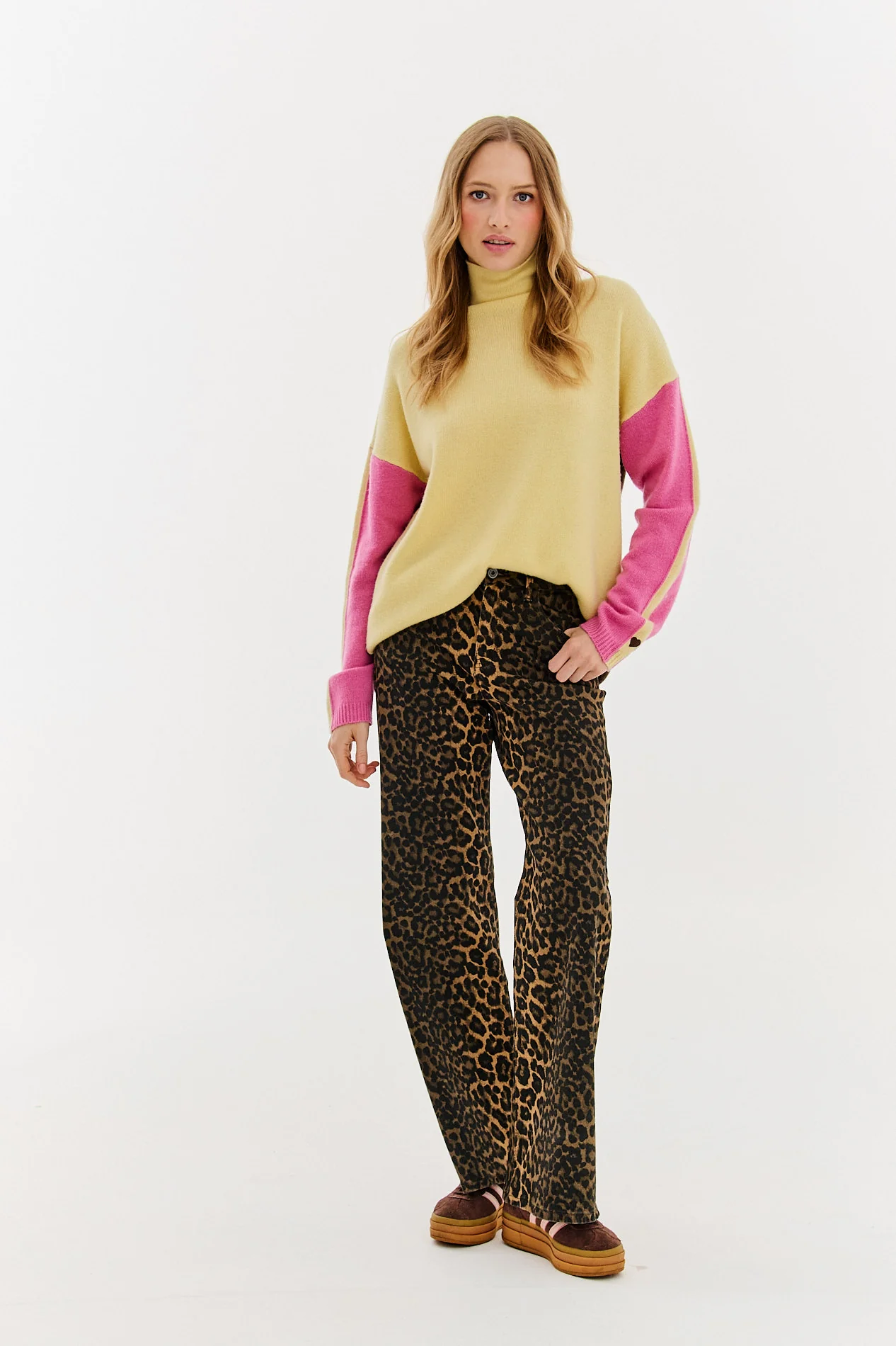 Spodnie jeansowe Run The Wild - Image 7