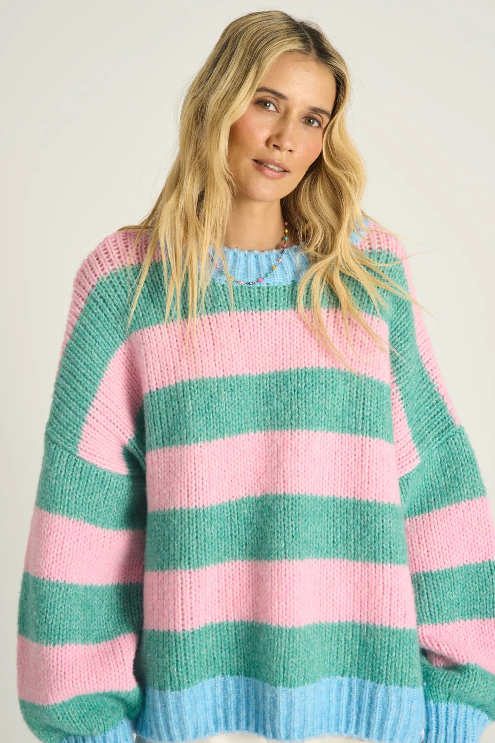 Sweter z wełną Cozy Bubble - Image 14